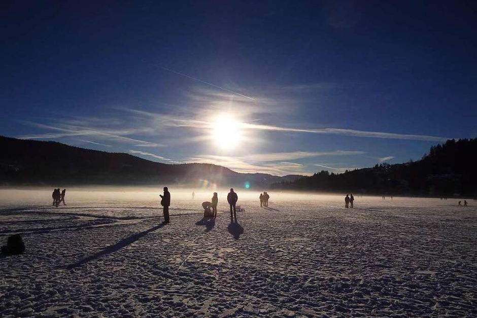 Magische Gegensätze - Eiszauber (Titisee-Neustadt) (Foto: Urte Theede) Magische Gegensätze - Eiszauber (Titisee-Neustadt) (Foto: Urte Theede)