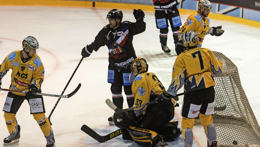 EHC Sieg in der Verlängerung Eishockey Badische Zeitung