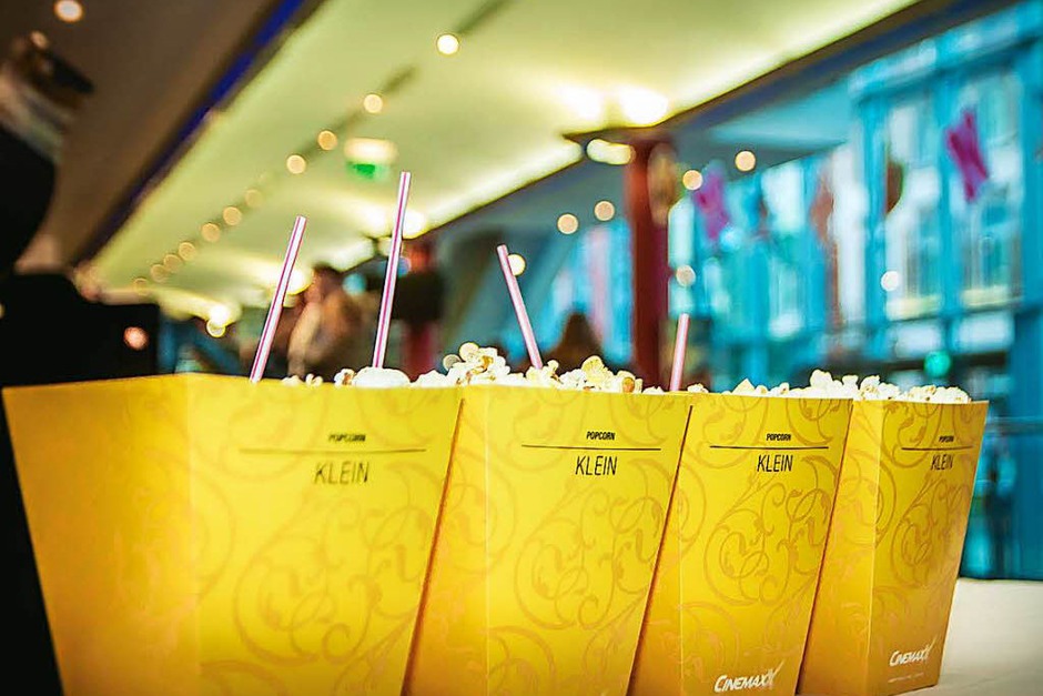 Für jeden Gast gab’s eine Tüte Popcorn und einen Softdrink gratis. (Foto: Julia Klaus) Für jeden Gast gab’s eine Tüte Popcorn und einen Softdrink gratis. (Foto: Julia Klaus)