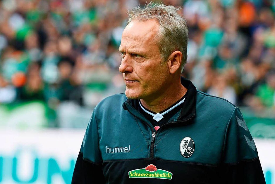 Sein Kollege auf der anderen Seite Christian Streich. (Foto: dpa) Sein Kollege auf der anderen Seite Christian Streich. (Foto: dpa)