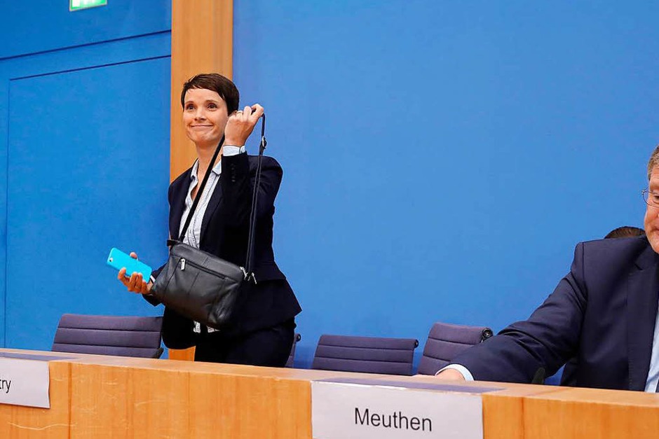 „Ja, das tut mir Leid“, entgegnete Petry. (Foto: dpa) „Ja, das tut mir Leid“, entgegnete Petry. (Foto: dpa)