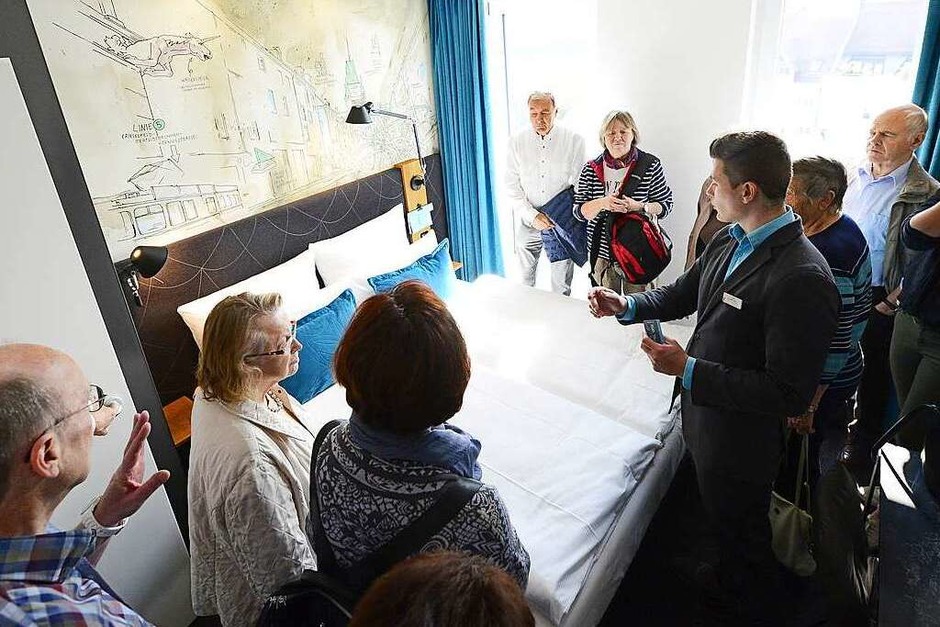 Impressionen vom BZ-hautnah-Rundgang durch das neue Motel One am Siegesdenkmal (Foto: Ingo Schneider) Impressionen vom BZ-hautnah-Rundgang durch das neue Motel One am Siegesdenkmal (Foto: Ingo Schneider)