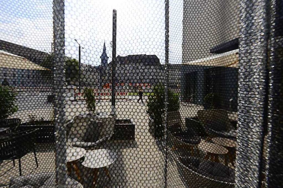 Impressionen vom BZ-hautnah-Rundgang durch das neue Motel One am Siegesdenkmal (Foto: Ingo Schneider) Impressionen vom BZ-hautnah-Rundgang durch das neue Motel One am Siegesdenkmal (Foto: Ingo Schneider)