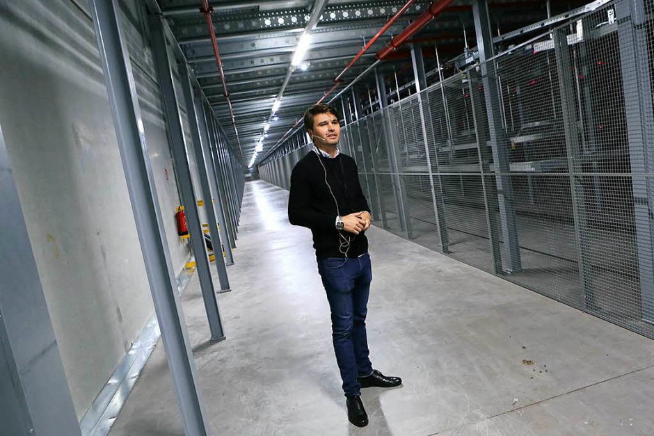 Zalando in Lahr: Bilder vom Tag der offiziellen Eröffnung des neuen Logistikzentrums. (Foto: Christoph Breithaupt) Zalando in Lahr: Bilder vom Tag der offiziellen Eröffnung des neuen Logistikzentrums. (Foto: Christoph Breithaupt)