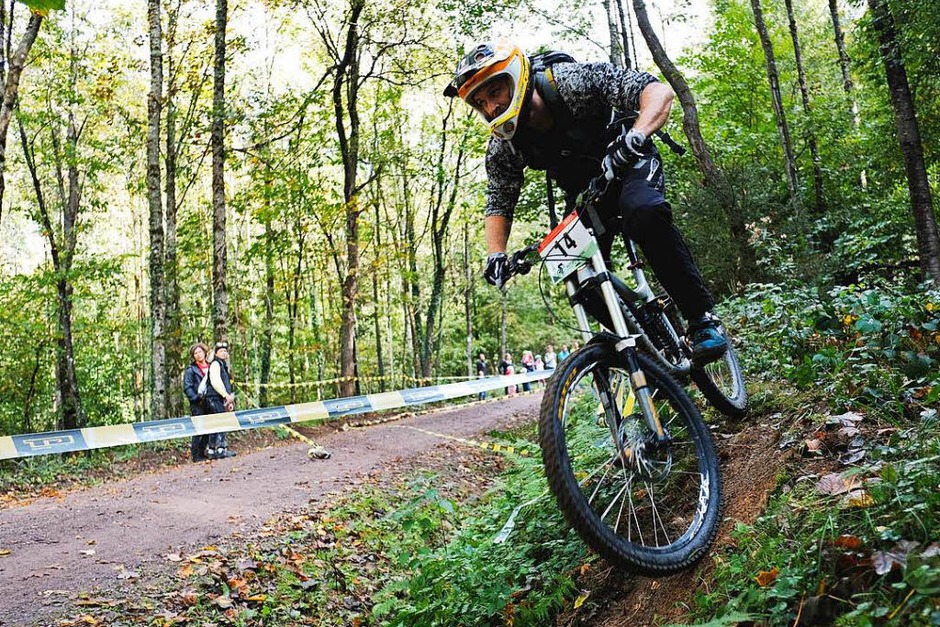 Mountainbiker im Freiburger Wald. (Foto: Miroslav Dakov) Mountainbiker im Freiburger Wald. (Foto: Miroslav Dakov)