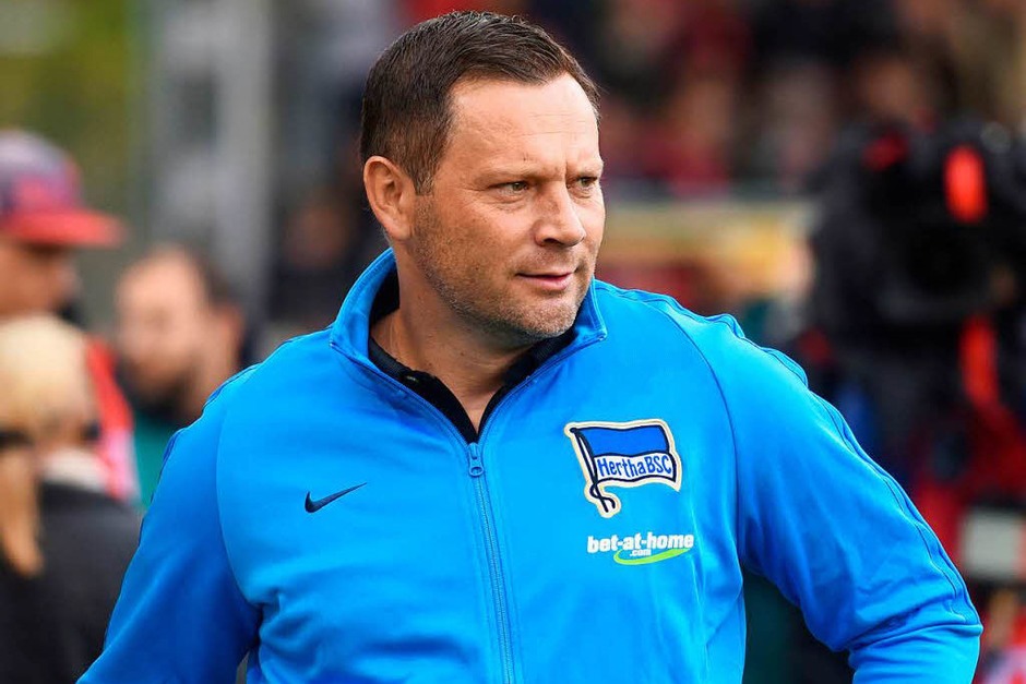 Sein Kollege auf der anderen Seite Pal Dardai. (Foto: dpa) Sein Kollege auf der anderen Seite Pal Dardai. (Foto: dpa)