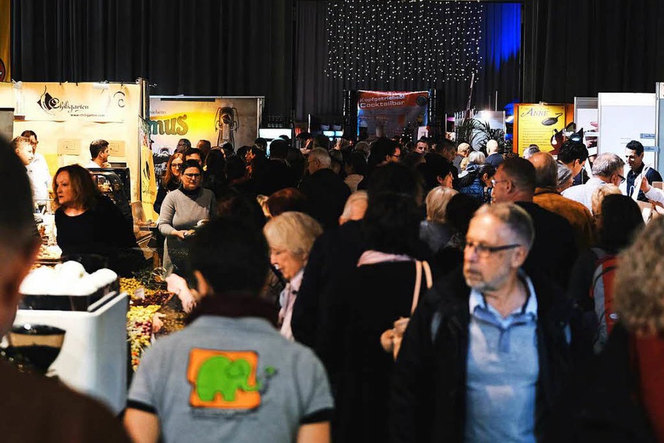 Die Genussmesse Plaza Culinaria in Freiburg bietet kulinarische Köstlichkeiten. (Foto: Miroslav Dakov) Die Genussmesse Plaza Culinaria in Freiburg bietet kulinarische Köstlichkeiten. (Foto: Miroslav Dakov)