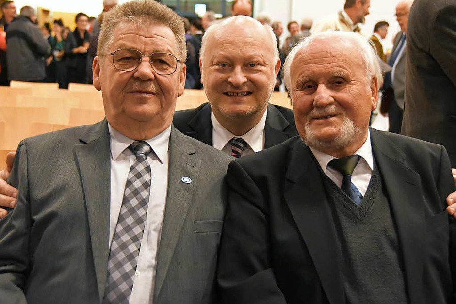 Viele Gäste feierten im Gallushaus mit den zwei neuen Ehrenbürgern. (Foto: Nikola Vogt) Viele Gäste feierten im Gallushaus mit den zwei neuen Ehrenbürgern. (Foto: Nikola Vogt)