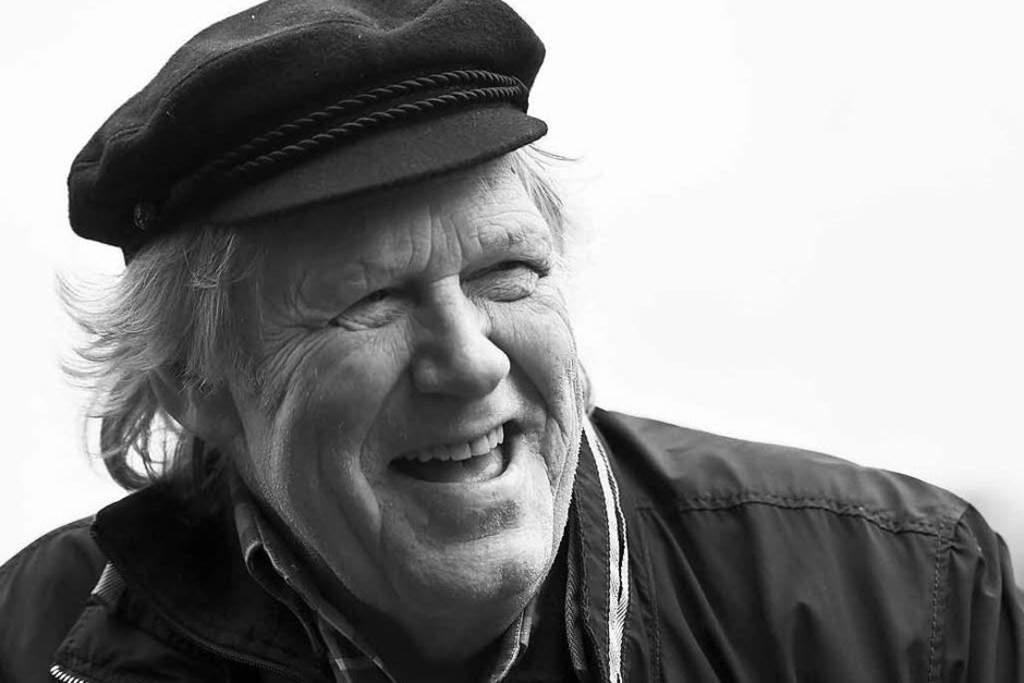 Der Country- und Schlagersänger Gunter Gabriel landete in den 1970er Jahren mit Hits wie „Er ist ein Kerl (Der 30 Tonner Diesel)“ oder „Hey Boss, ich brauch mehr Geld“ in den Hitparaden. Der Musiker lieferte aber auch mit Eskapaden und Schulden viel Stoff für die Boulevardpresse. Gabriel verstarb am 22. Juni mit 75 Jahren. (Foto: dpa) Der Country- und Schlagersänger Gunter Gabriel landete in den 1970er Jahren mit Hits wie „Er ist ein Kerl (Der 30 Tonner Diesel)“ oder „Hey Boss, ich brauch mehr Geld“ in den Hitparaden. Der Musiker lieferte aber auch mit Eskapaden und Schulden viel Stoff für die Boulevardpresse. Gabriel verstarb am 22. Juni mit 75 Jahren. (Foto: dpa)