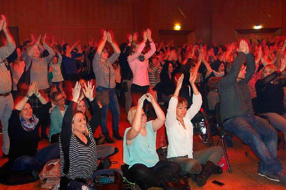 Die Band Sameday Records begeisterte am Mittwochabend im ausverkauften Bad Säckinger Kursaal die Besucher. Die Band Sameday Records begeisterte am Mittwochabend im ausverkauften Bad Säckinger Kursaal die Besucher.