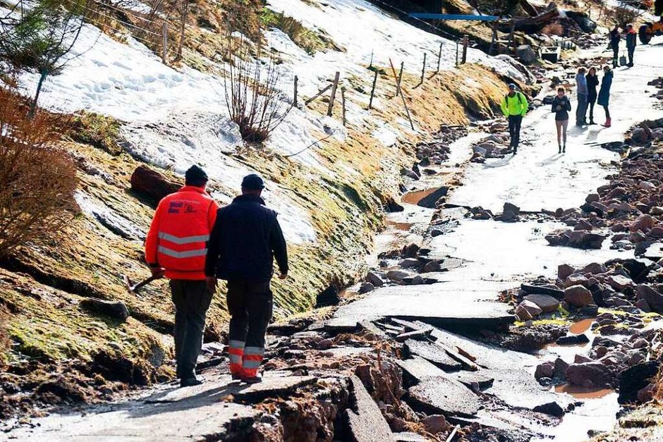 Menzenschwand nach dem Hochwasser (Foto: dpa) Menzenschwand nach dem Hochwasser (Foto: dpa)