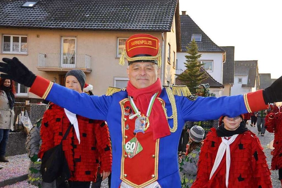 Beim Fasentumzug "Schutterwald bei Tag" war die Stimmung gut. (Foto: hrö) Beim Fasentumzug "Schutterwald bei Tag" war die Stimmung gut. (Foto: hrö)