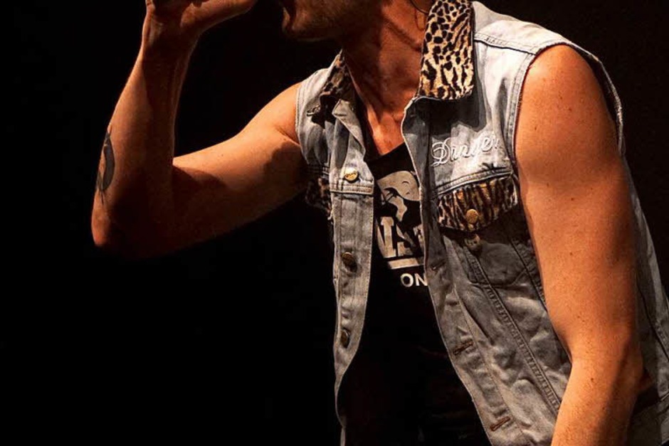 Loten die Grenzen des HipHop-Kosmos neu aus: Die Antilopen Gang. (Foto: Simon Langemann) Loten die Grenzen des HipHop-Kosmos neu aus: Die Antilopen Gang. (Foto: Simon Langemann)