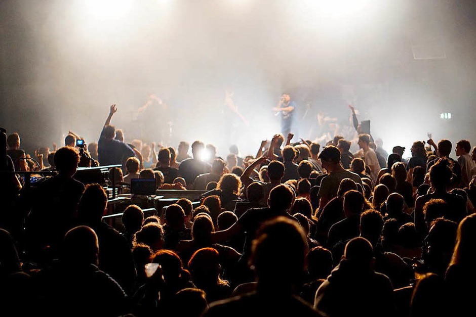 Loten die Grenzen des HipHop-Kosmos neu aus: Die Antilopen Gang. (Foto: Simon Langemann) Loten die Grenzen des HipHop-Kosmos neu aus: Die Antilopen Gang. (Foto: Simon Langemann)