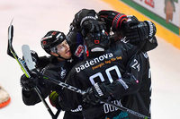 Torfestival: EHC darf gegen Dresden sieben Mal jubeln Torfestival: EHC darf gegen Dresden sieben Mal jubeln