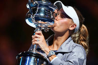 Caroline Wozniacki holt ihren ersten Grand-Slam-Titel Caroline Wozniacki holt ihren ersten Grand-Slam-Titel