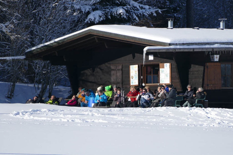 Klirrende Kälte, blauer Himmel und Sonnenschein: So zeigt sich der Hochschwarzwald zum Ende der närrischen Tage. (Foto: Peter Stellmach) Klirrende Kälte, blauer Himmel und Sonnenschein: So zeigt sich der Hochschwarzwald zum Ende der närrischen Tage. (Foto: Peter Stellmach)