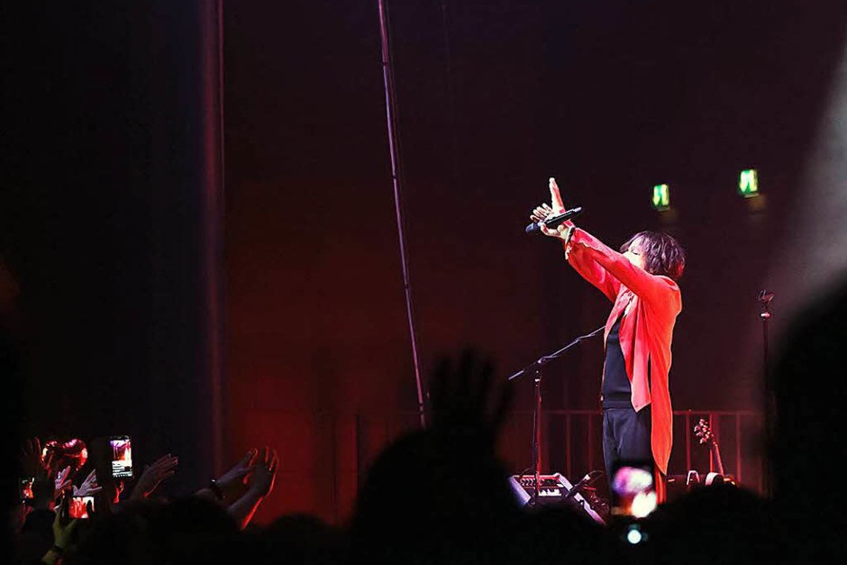 "Fenomenale" hat die aus dem italienischen Siena stammende Rocksängerin Gianna Nannini ihre Tour genannt, nach einem Titel aus ihrem 2017 erschienenen neuen Album "Amore Gigante". (Foto: Janos Ruf) "Fenomenale" hat die aus dem italienischen Siena stammende Rocksängerin Gianna Nannini ihre Tour genannt, nach einem Titel aus ihrem 2017 erschienenen neuen Album "Amore Gigante". (Foto: Janos Ruf)