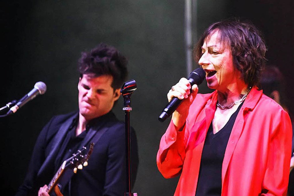 "Fenomenale" hat die aus dem italienischen Siena stammende Rocksängerin Gianna Nannini ihre Tour genannt, nach einem Titel aus ihrem 2017 erschienenen neuen Album "Amore Gigante". (Foto: Janos Ruf) "Fenomenale" hat die aus dem italienischen Siena stammende Rocksängerin Gianna Nannini ihre Tour genannt, nach einem Titel aus ihrem 2017 erschienenen neuen Album "Amore Gigante". (Foto: Janos Ruf)