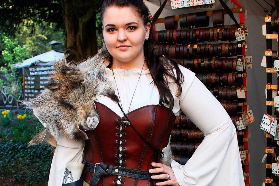 Gaukler, Ritter und Edelfrauen haben mittelalterliches Flair nach Bad Säckingen gebracht. <?ZP?> (Foto: Nina Witwicki) Gaukler, Ritter und Edelfrauen haben mittelalterliches Flair nach Bad Säckingen gebracht. <?ZP?> (Foto: Nina Witwicki)