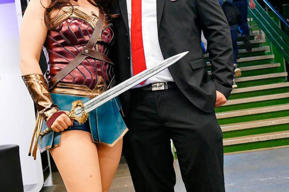 Helden aus Comic und Film treffen auf die reale Welt: die Fantasy Basel 2018 (Foto: Kathrin Ganter) Helden aus Comic und Film treffen auf die reale Welt: die Fantasy Basel 2018 (Foto: Kathrin Ganter)