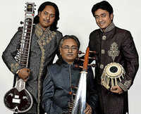 Das indische Maharaj Trio gastiert am Mittwoch, 16. Mai, ab 20 Uhr im Schlosskeller in Tiengen. Das indische Maharaj Trio gastiert am Mittwoch, 16. Mai, ab 20 Uhr im Schlosskeller in Tiengen.
