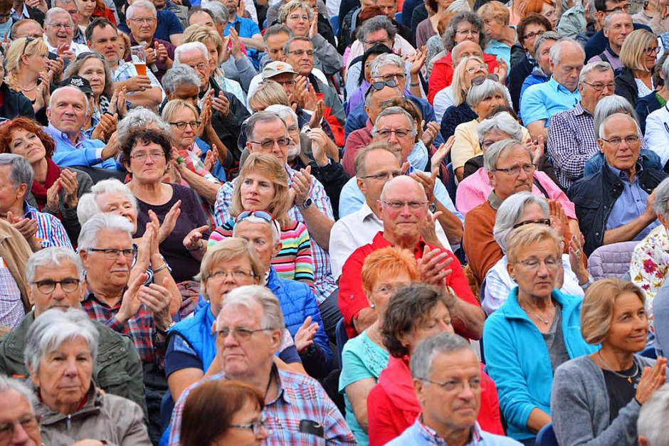 Tolle Stimmen und Musiker vor einer einmaligen Kulisse: Jazz auf der Burg 2018 (Foto: Barbara Ruda) Tolle Stimmen und Musiker vor einer einmaligen Kulisse: Jazz auf der Burg 2018 (Foto: Barbara Ruda)