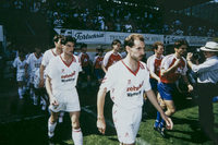 Vor 25 Jahren stieg der SC Freiburg zum ersten Mal auf Vor 25 Jahren stieg der SC Freiburg zum ersten Mal auf