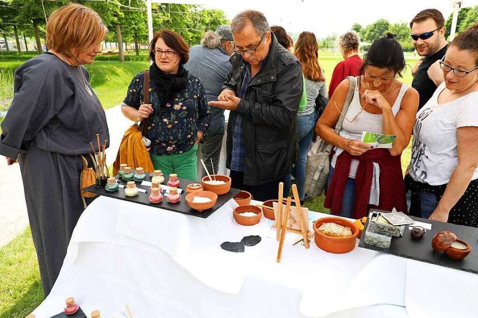 Musik, Theater, römische Köstlichkeiten und typische Handwerkskunst konnten die Besucher am Samstag auf der LGS erleben. (Foto: Christoph Breithaupt) Musik, Theater, römische Köstlichkeiten und typische Handwerkskunst konnten die Besucher am Samstag auf der LGS erleben. (Foto: Christoph Breithaupt)