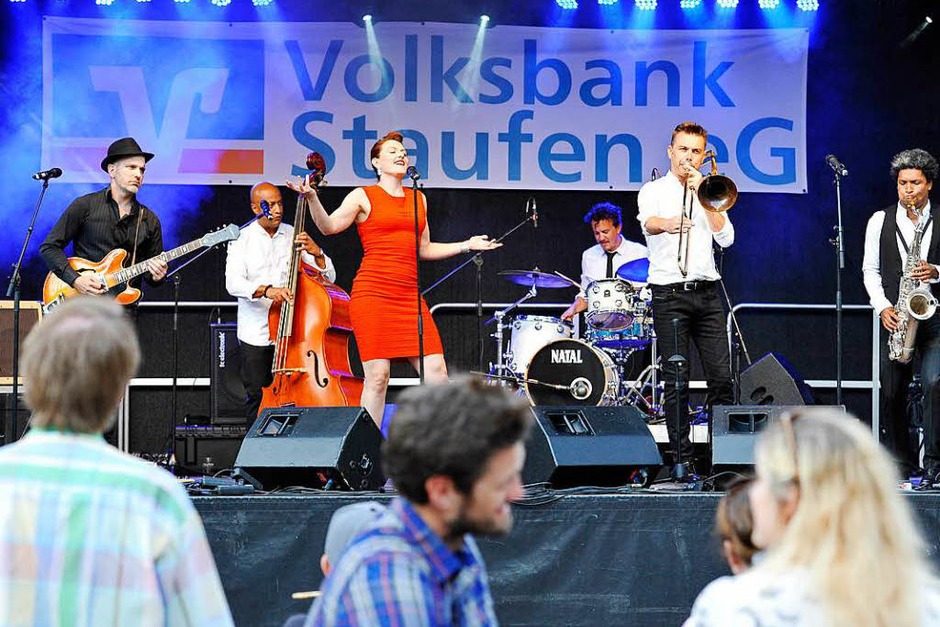 Robyn Bennet & Bang Bang (Freitag, 20 Uhr, Marktplatz) (Foto: Hans-Peter Müller) Robyn Bennet & Bang Bang (Freitag, 20 Uhr, Marktplatz) (Foto: Hans-Peter Müller)