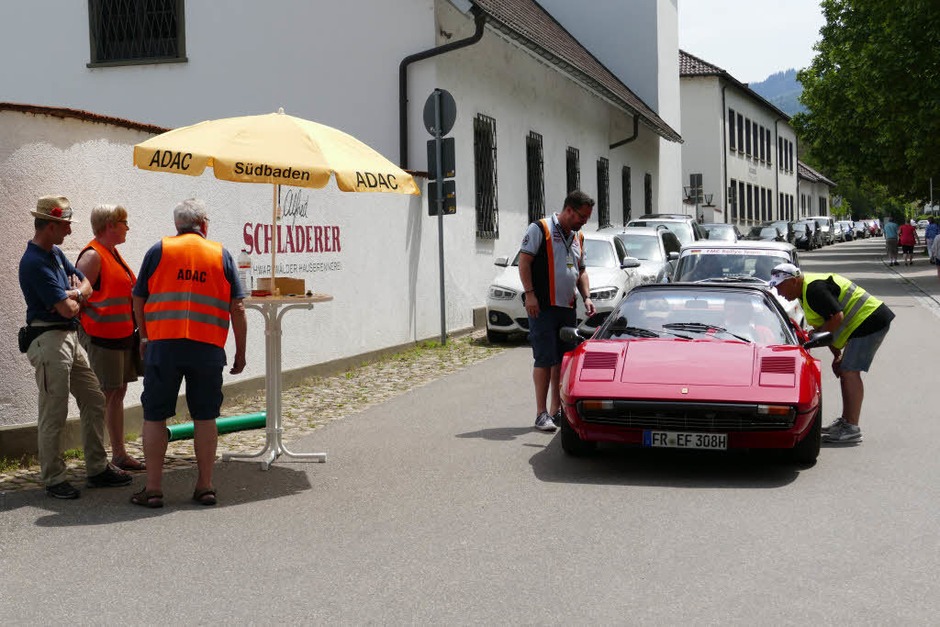 Als erster in Staufen: Ferrari 308 GTS von 1979 (Foto: Hans-Peter Müller) Als erster in Staufen: Ferrari 308 GTS von 1979 (Foto: Hans-Peter Müller)