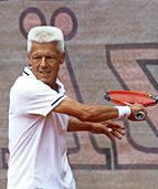 Erste Saisonniederlage der Neustädter Tennis-Senioren Erste Saisonniederlage der Neustädter Tennis-Senioren