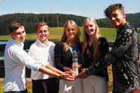 Testo-Auszubildende gewinnen Deutschen Gründerpreis für Schüler Testo-Auszubildende gewinnen Deutschen Gründerpreis für Schüler