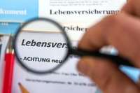 Welche Versicherungen im Alter sinnvoll sind – und welche nicht Welche Versicherungen im Alter sinnvoll sind – und welche nicht