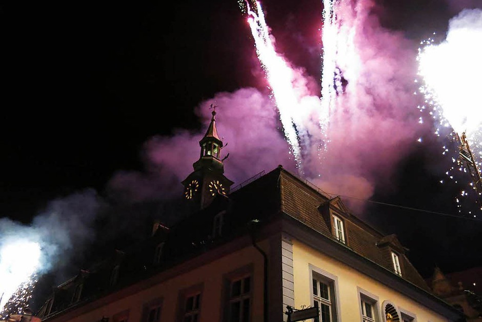 Die Krönung des Festakts: Das Feuerwerk (Foto: Georg Voß) Die Krönung des Festakts: Das Feuerwerk (Foto: Georg Voß)