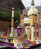 Eine Blumenwagenparade am Sonntag ist der Höhepunkt in Erstein Eine Blumenwagenparade am Sonntag ist der Höhepunkt in Erstein