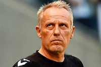 Christian Streich kehrt zurück auf den Trainingsplatz Christian Streich kehrt zurück auf den Trainingsplatz