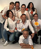 Theatergruppe miniMix spielt Norman Robbins Komödie "Akt mit Blumen" in Lörrach-Haagen Theatergruppe miniMix spielt Norman Robbins Komödie "Akt mit Blumen" in Lörrach-Haagen