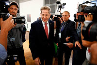 Bleibt er oder geht er? Treffen zu Maaßens Zukunft im Kanzleramt Bleibt er oder geht er? Treffen zu Maaßens Zukunft im Kanzleramt