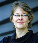 Julia Heinecke liest in der Wehrer Mediathek aus ihrem neuen Buch Julia Heinecke liest in der Wehrer Mediathek aus ihrem neuen Buch