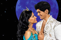 Lassen Sie sich von Disneys Musical ALADDIN in Stuttgart begeistern und sparen sie mit BZ-Card rund 30 Prozent, inklusive Freigetränke! Lassen Sie sich von Disneys Musical ALADDIN in Stuttgart begeistern und sparen sie mit BZ-Card rund 30 Prozent, inklusive Freigetränke!