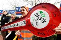 Warnstreiks: Reisende müssen kommende Woche mit Zugausfällen rechnen Warnstreiks: Reisende müssen kommende Woche mit Zugausfällen rechnen