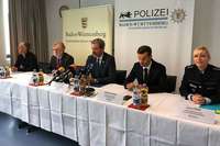 41-Jährigem wird sexueller Missbrauch von Kindern in mehr als 400 Fällen vorgeworfen 41-Jährigem wird sexueller Missbrauch von Kindern in mehr als 400 Fällen vorgeworfen