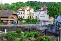 Ins Kinderlernhaus in Freiburg-Ebnet zieht Angell mit Kita Ins Kinderlernhaus in Freiburg-Ebnet zieht Angell mit Kita