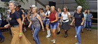 Respekt, wer so das Tanzbein schwingt Respekt, wer so das Tanzbein schwingt