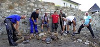 25 Tonnen Mörtel von Hand angerührt 25 Tonnen Mörtel von Hand angerührt