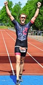Anna Schultz und Lasse Koch gewinnen beim 24. Freiburg Triathlon Anna Schultz und Lasse Koch gewinnen beim 24. Freiburg Triathlon