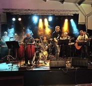 Sommerfest mit Wutzdog Sommerfest mit Wutzdog