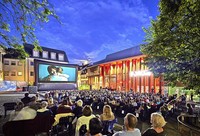 Open-Air-Kino auf dem Urteilsplatz Open-Air-Kino auf dem Urteilsplatz