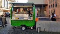 Ein Freiburger verkauft bundesweit Foodtrucks – und nun zum ersten Mal auch in Freiburg Ein Freiburger verkauft bundesweit Foodtrucks – und nun zum ersten Mal auch in Freiburg